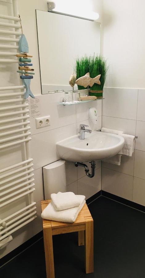 Pension Seecafe Zarrentin am Schaalsee Luaran gambar